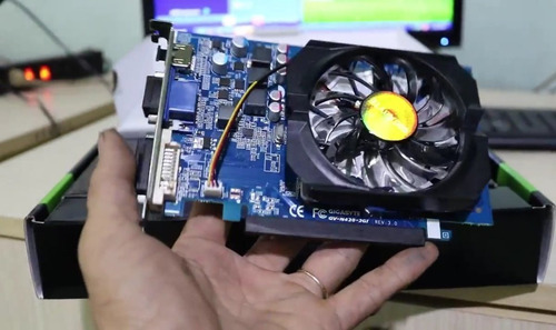 Tarjeta Video Gigabyte 2gb Ddr3 128bits (Usado)