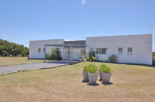 Casa En Alquiler Con Piscina En El Quijote Chacras