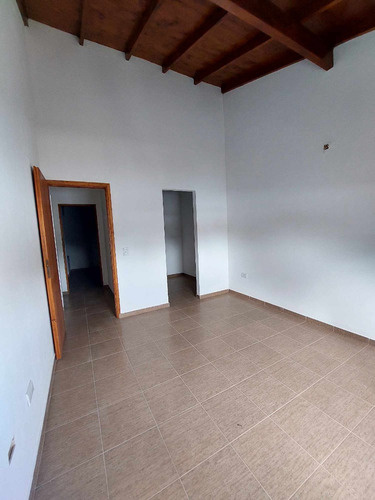 Oportunidad - 2 Duplex Cercano A La Playa - Santa Clara