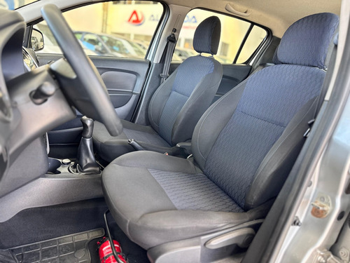 Renault Sandero 1.0 EXPRESSION 16V FLEX 4P MANUAL