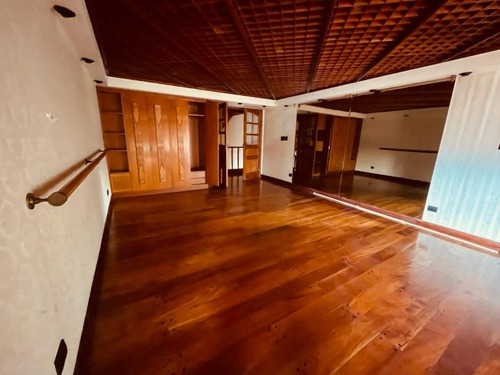 Imagen 7 de 30 de Excelente Casa Con Piscina En Venta - Lomas De Zamora