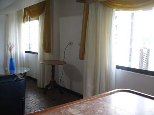 Imagen 4 de 16 de Venta Apartamento Urb. El Bosque Valencia Hermoso Oportunidad