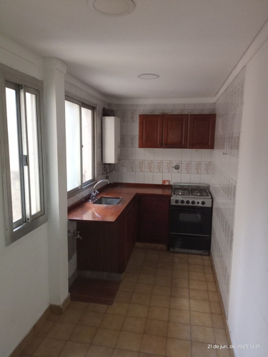 Departamento Tres Ambientes. Semipiso En Venta Digno De Ver