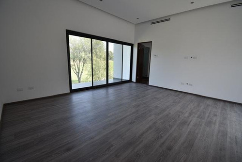 Imagen 17 de 30 de Casa En Venta En Rincón De Los Arroyos En Sierra Alta - Zona Carretera Nacional (ljgc-aah)