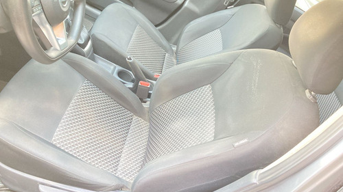 Nissan Versa 1.6 Sense At
