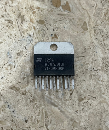 Circuito Integrado L294 Controlador