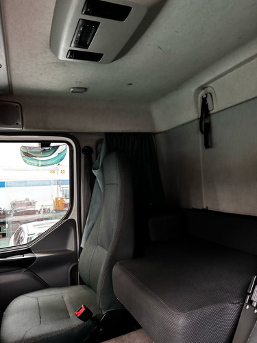 Volvo Vm 330 4x2 Unico Dono Impecavel
