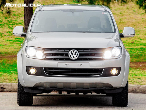 Imagen 8 de 17 de Volkswagen Amarok Highline At 4x4 Tdi| Permuta / Financia