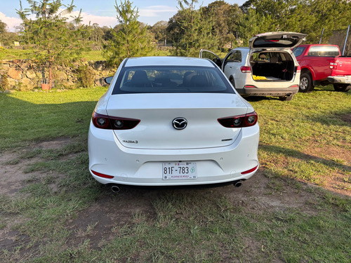 Mazda Mazda 3 2.0 Mhev I Sport Sedan At