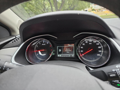 Chevrolet Onix plus 1.0 Lt 4p