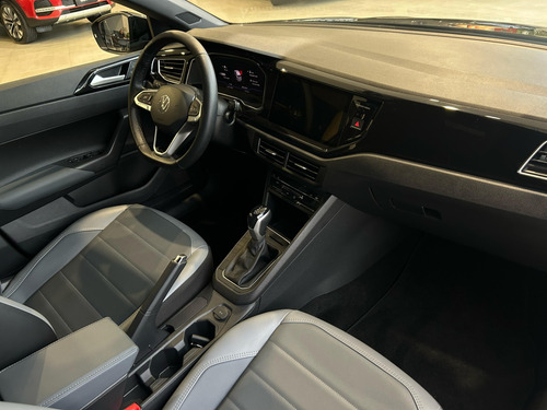 Volkswagen Nivus 1.0 200 TSI TOTAL FLEX HIGHLINE AUTOMÁTICO