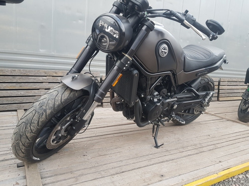 Imagen 11 de 17 de Benelli Leoncino 500