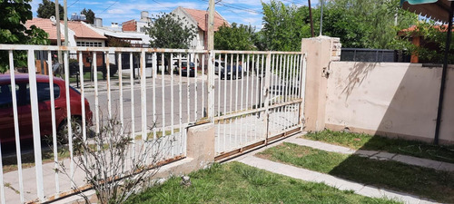 Imagen 5 de 30 de Venta Casa 3 Dormi Con Hermoso Patio - B° Provincias Unidas