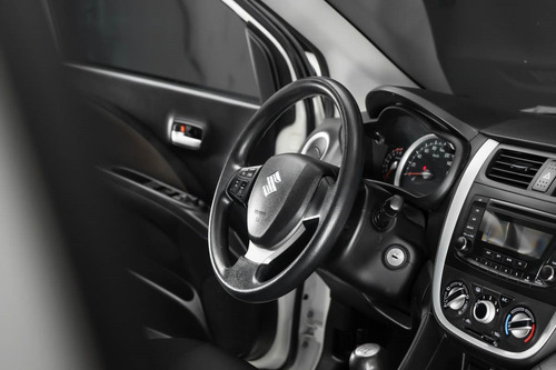 Imagen 17 de 23 de Suzuki Celerio Glx Impecable! - Motorland Permuto / Financio