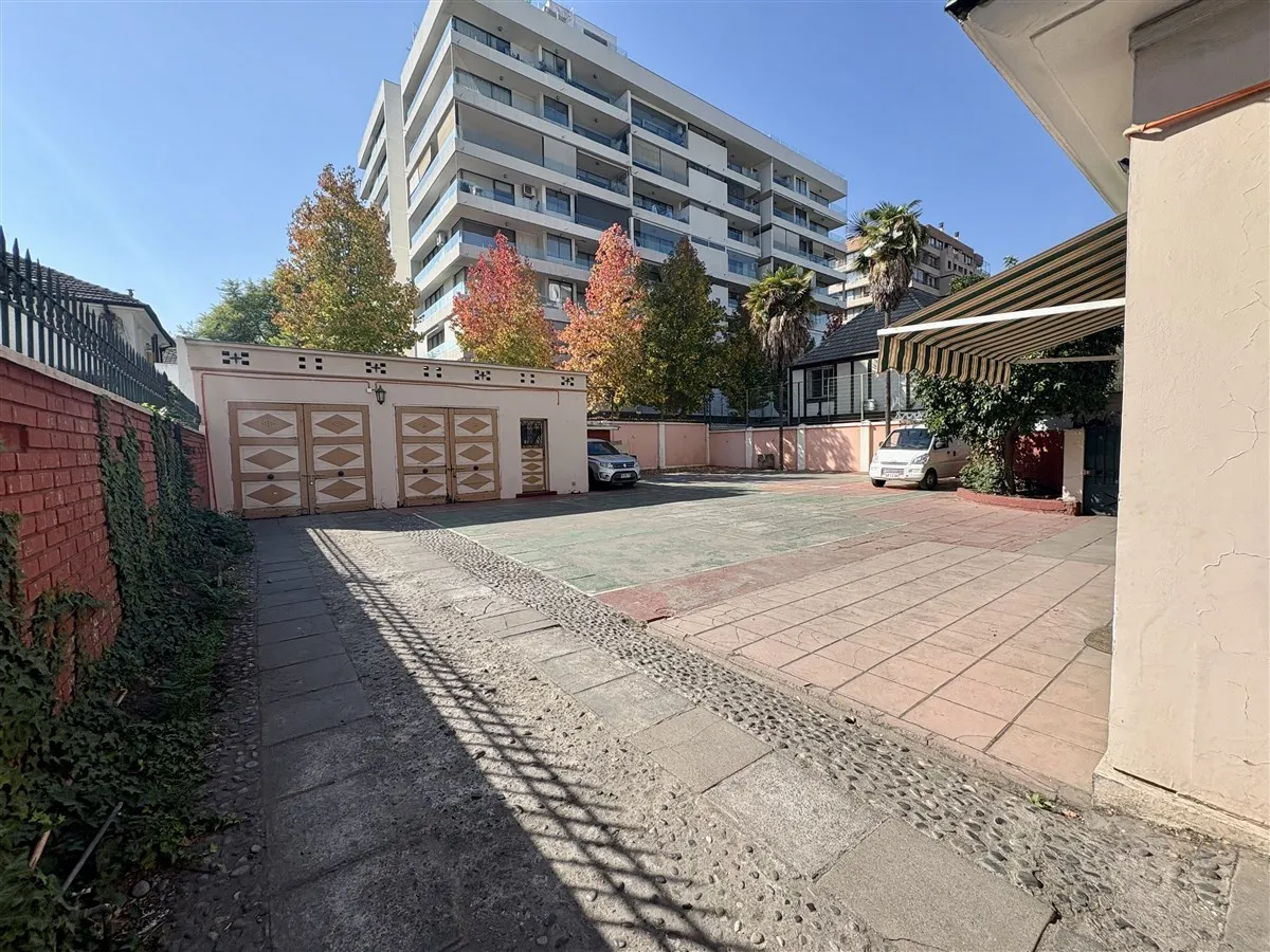 Imagen 5 de 14 de Terreno + Edificio En Venta Escuela Militar