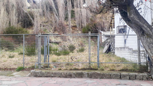 Excelente Ubicación Sobre Calle Mitre Bariloche