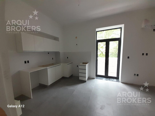 Apartamento Monoambiente En Alquiler En Pocitos - 002