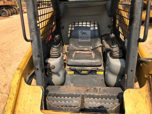 Mini Carregadeira Caterpillar 226b 3 - Ano 2010 - 3.543 Hrs