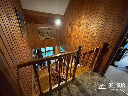 Casa Estilo Sureño En Loteo Consolidado