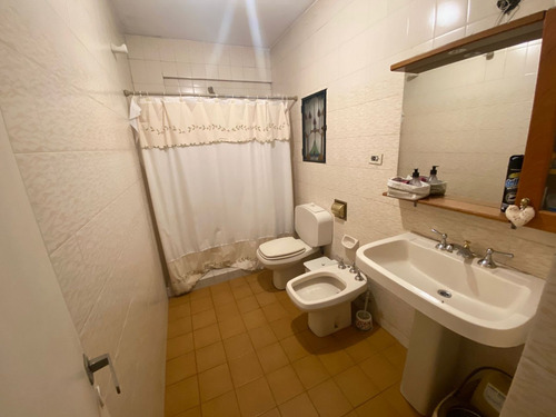 Imagen 17 de 23 de Remax Vende Dpto De Dos Dormitorios Con Cochera