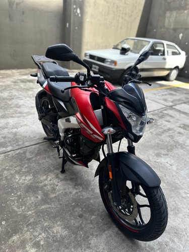 Bajaj Rouser Ns 200