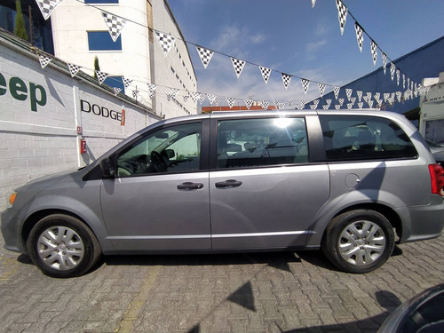 Imagen 4 de 15 de Dodge Grand Caravan 2019 3.6 Se At