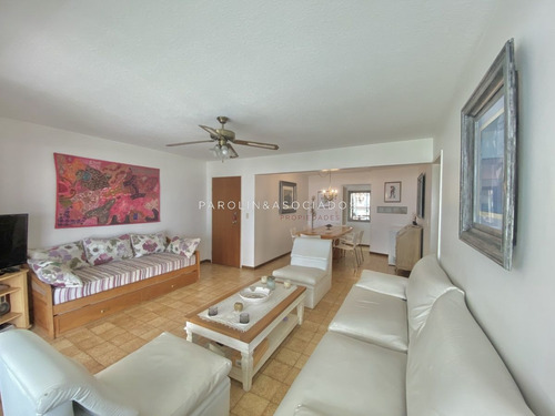 Imagen 4 de 19 de Venta De Apartamento De 2 Dormitorios En Parquemar Center
