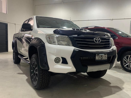 Imagen 14 de 17 de Hilux Dx- 4x4- 2013- 175.000km - Equipada