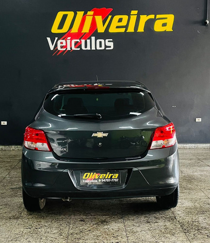 Chevrolet Onix 1.0 Joy 5p
