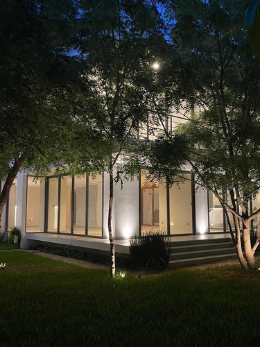 Espectacular Propiedad En Venta En Privada Merida Altabrisa (nvc-2372)