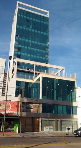Oficina En Venta Ubicado En Banfield, Lomas De Zamora