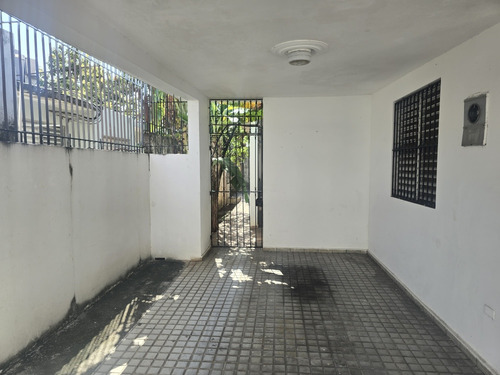 Casa En El Millón 200 M2 De Construcción