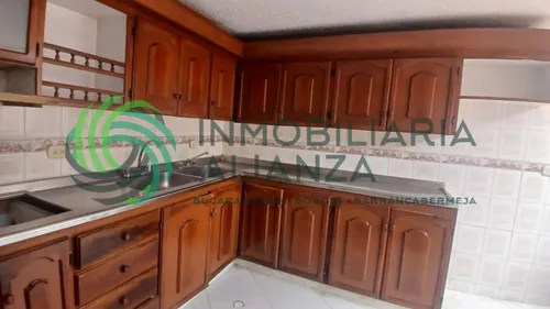 Casa En Arriendo En Paraguitas. Cod A16528