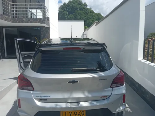 Chevrolet Onix 1.0T Rs Mt