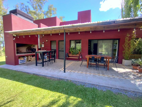 Areco - El Tropezon - Excelente Casa 3 Dorm - Pileta