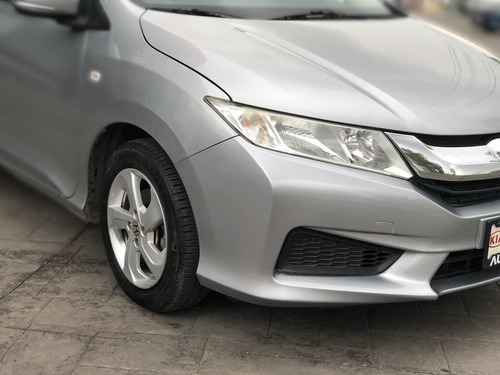 Imagen 2 de 15 de Honda City 4 Puertas