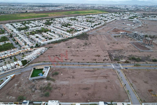 Excelente Oportunidad De Inversion Al Norte De Torreón. Lotes Comerciales En Sector Senderos.