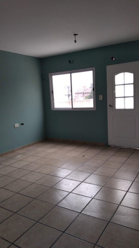 Imagen 3 de 16 de Venta Depto 2 Amb Merlo Centro