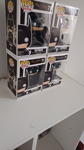 Funko Pop! Heroes Batman 71 - Arkham Knight 10cm (Usado)