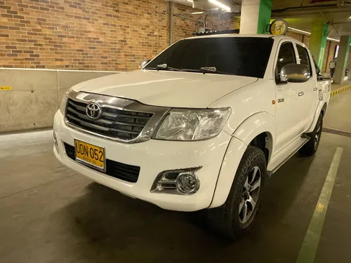 Toyota Hilux 2.5 Imv 100 hp 4x4