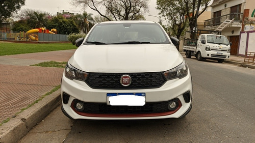 Imagen 2 de 13 de Fiat Argo 2018 1.8 Hgt