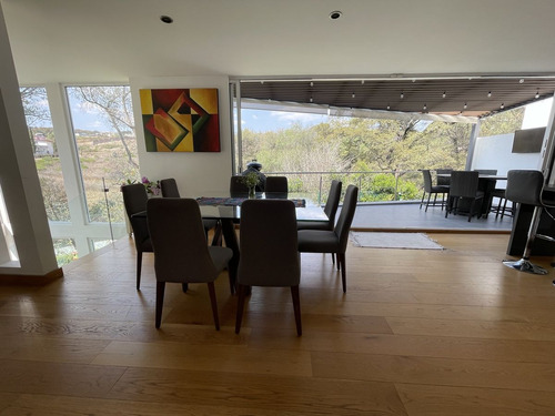 Casa En Venta En Privada Cerca De La Entrada Con Excelente Vista Al Bosque
