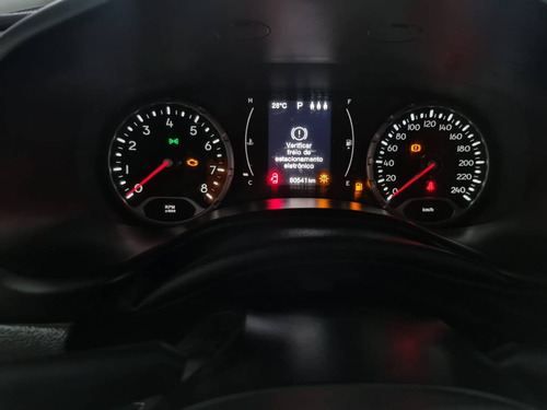 Imagem 9 de 9 de Jeep Renegade 1.8 16v Flex Longitude 4p Automático