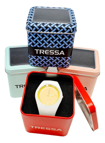 Reloj Tressa Mujer Malla Plateado Bisel Plateado Fondo Azul 02