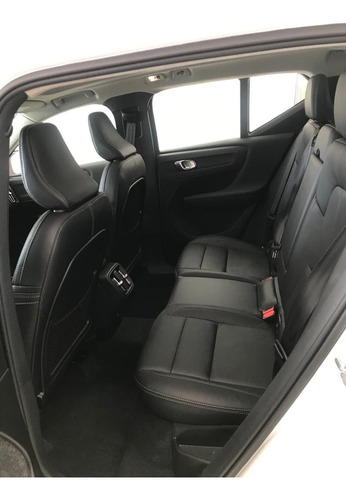 Volvo XC40 2.0t T4 Momentum Fwd