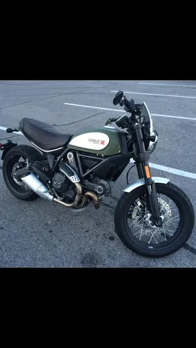 Ducati Scrambler 800 Urban Enduro - 2016 -con Modificaciones