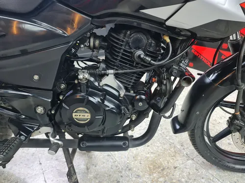 Bajaj Pulsar 180 Fi 2023