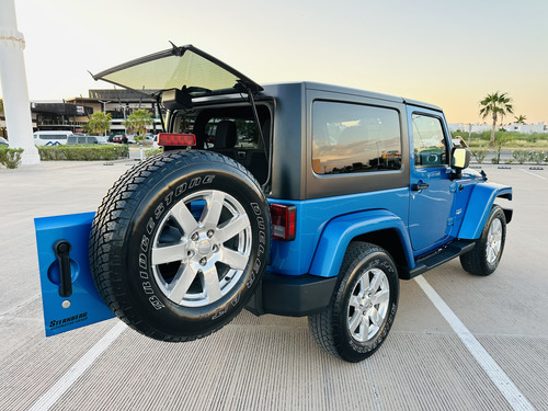 Jeep Wrangler 3.6 3p Sahara V6 4x4 At