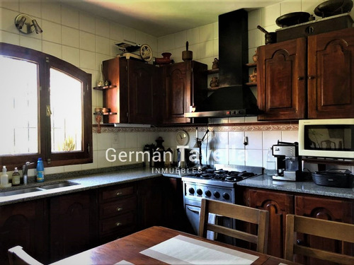 Venta Gran Casa 4 Ambientes Parque Leloir Parque Y Piscina