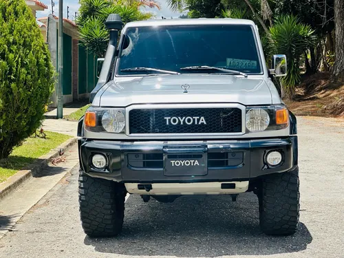 Toyota Serie 76 2023